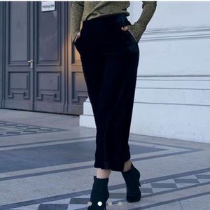 Black Velvet pants pants originally from Zara